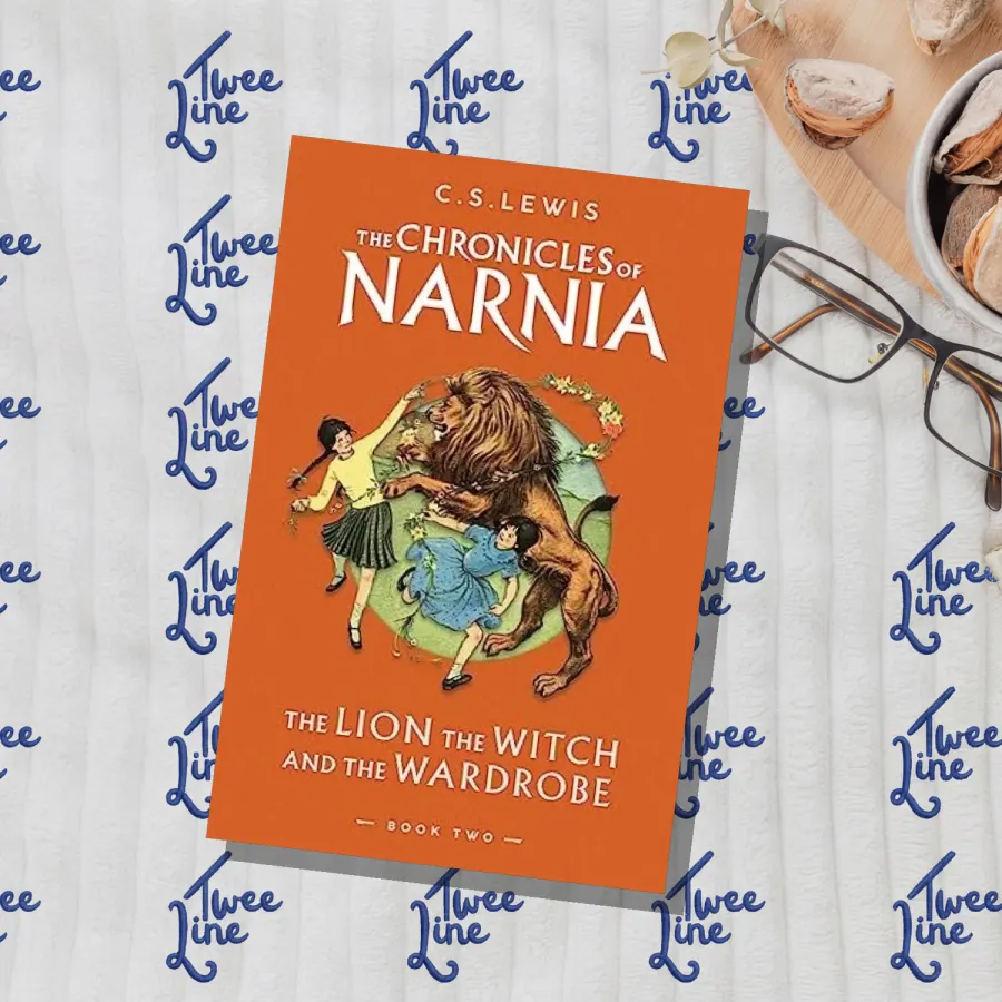 The Lion, the Witch and the Wardrobe by C. S. Lewis, front cover