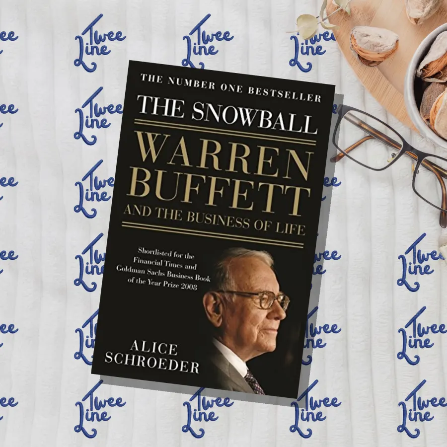 The Snowball: Warren Buffett and the Business of Life by Alice Schroeder, front cover
