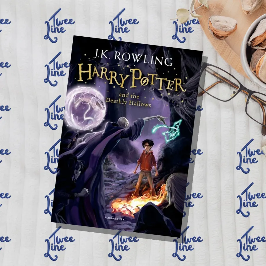 Harry Potter and the Deathly Hallows by J.K. Rowling, front cover
