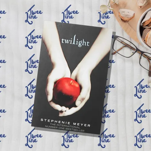 Twilight by Stephenie Meyer, front cover