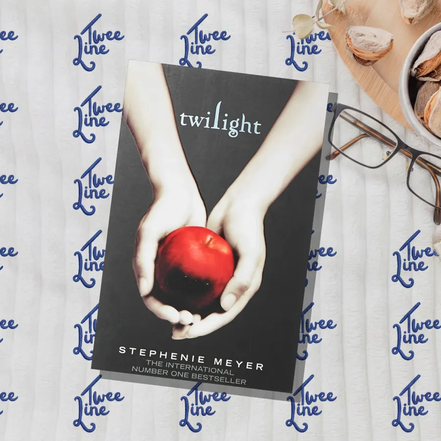 Twilight by Stephenie Meyer, front cover