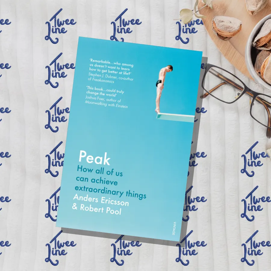 Peak: How all of us can achieve extraordinary things by Anders Ericsson, front cover
