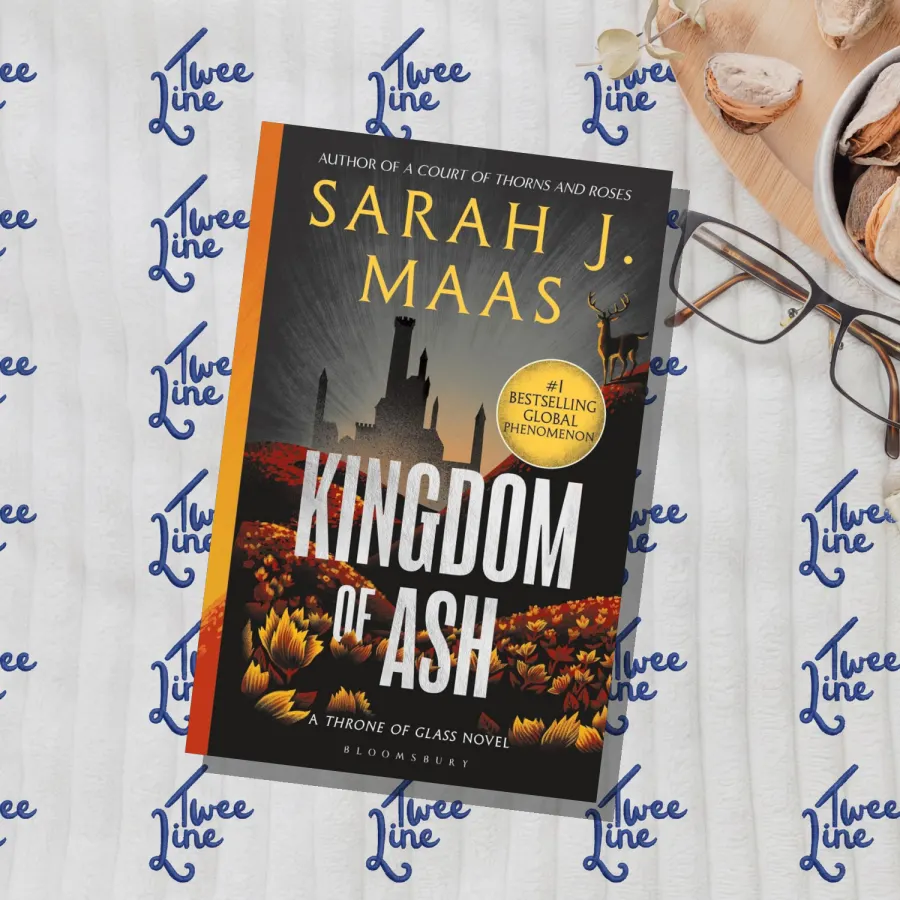 Kingdom of Ash by Sarah J. Maas, front cover