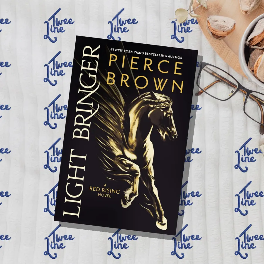 Light Bringer by Pierce Brown, front cover