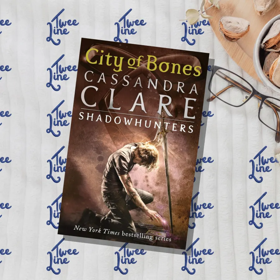 City of Bones by Cassandra Clare, front cover